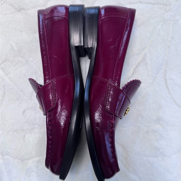 Tory Burch Burgundy Patent Leather Penny Loafers with Gold Logo - Picture 2 of 12